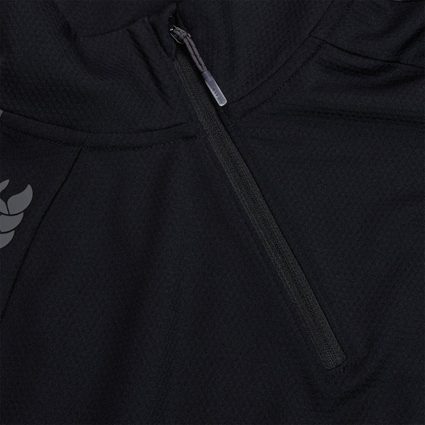 Canterbury Mens Elite First Layer Black, close up view of collar & zip detail
