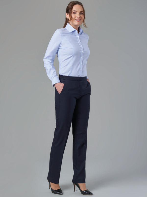 Model wearing Reims Tailored Fit Trouser in Navy