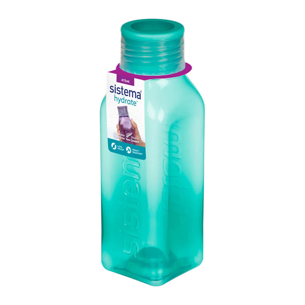 A photo of the Sistema 725ml Square Bottle in colour green.